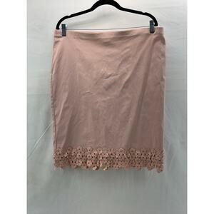 Light pink pencil skirt XL has cute cutouts on bottom Linda Matthews